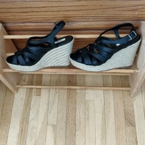 Vera Wang wedges